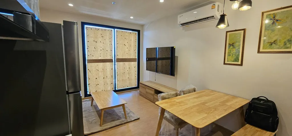 Photo 2 of listing DA-1196555: 2-bedroom condo (60 sq.m.) at Maru Ekkamai 2
