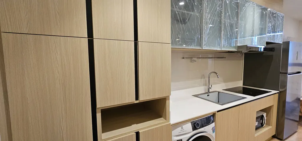 Photo 5 of listing DA-1196555: 2-bedroom condo (60 sq.m.) at Maru Ekkamai 2