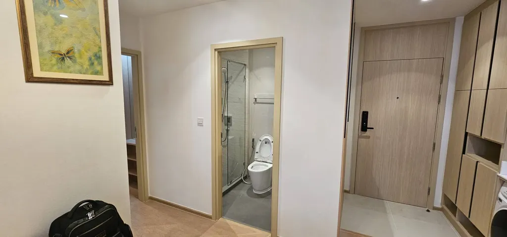 Photo 9 of listing DA-1196555: 2-bedroom condo (60 sq.m.) at Maru Ekkamai 2