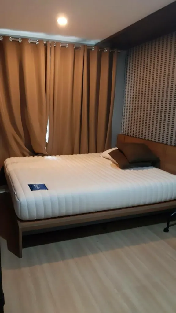 Bedroom of the 1-bedroom condo (50 sq.m.) at Voque Sukhumvit 31 Condominium