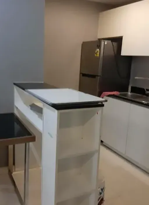 Living room of the 1-bedroom condo (50 sq.m.) at Voque Sukhumvit 31 Condominium
