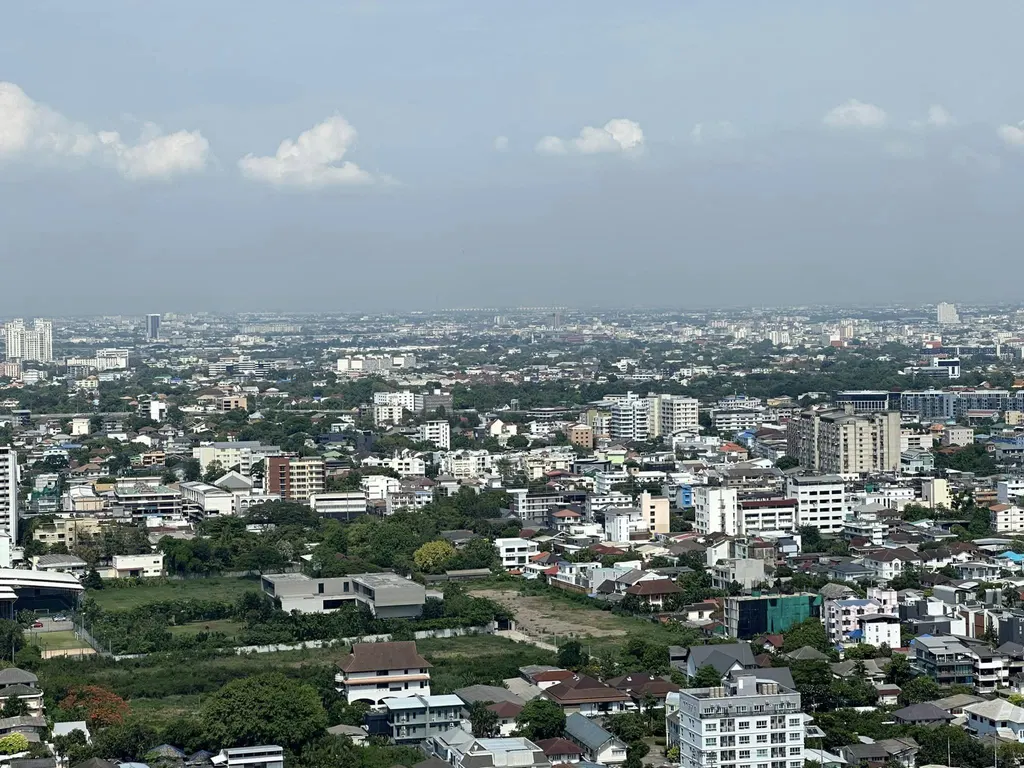 Photo 10 of listing DA-1240762: 2-bedroom condo (76.48 sq.m.) at Maru Ekkamai 2