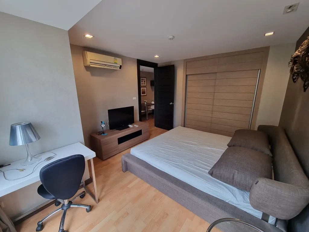 Photo 4 of listing DA-1295666: 1-bedroom condo (46.62 sq.m.) at The Amethyst Sukhumvit 39