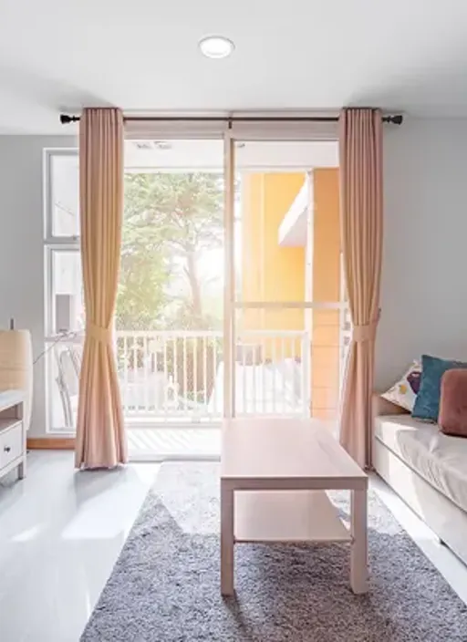 Photo 1 of listing DA-1334455: 2-bedroom condo (67.8 sq.m.) at D 65 Condominium