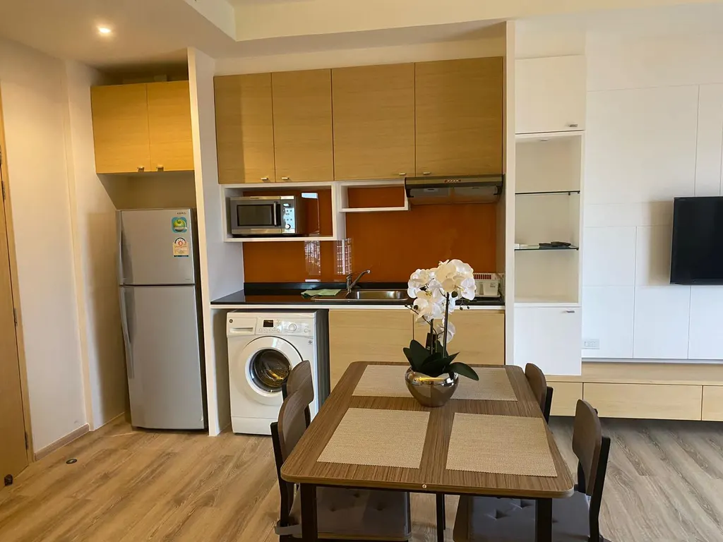 Photo 4 of listing DA-1380144: 2-bedroom condo (68 sq.m.) at Noble Reveal Ekamai