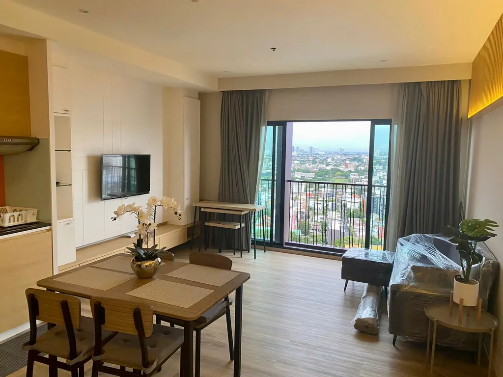 Photo 1 of listing DA-1380144: 2-bedroom condo (68 sq.m.) at Noble Reveal Ekamai