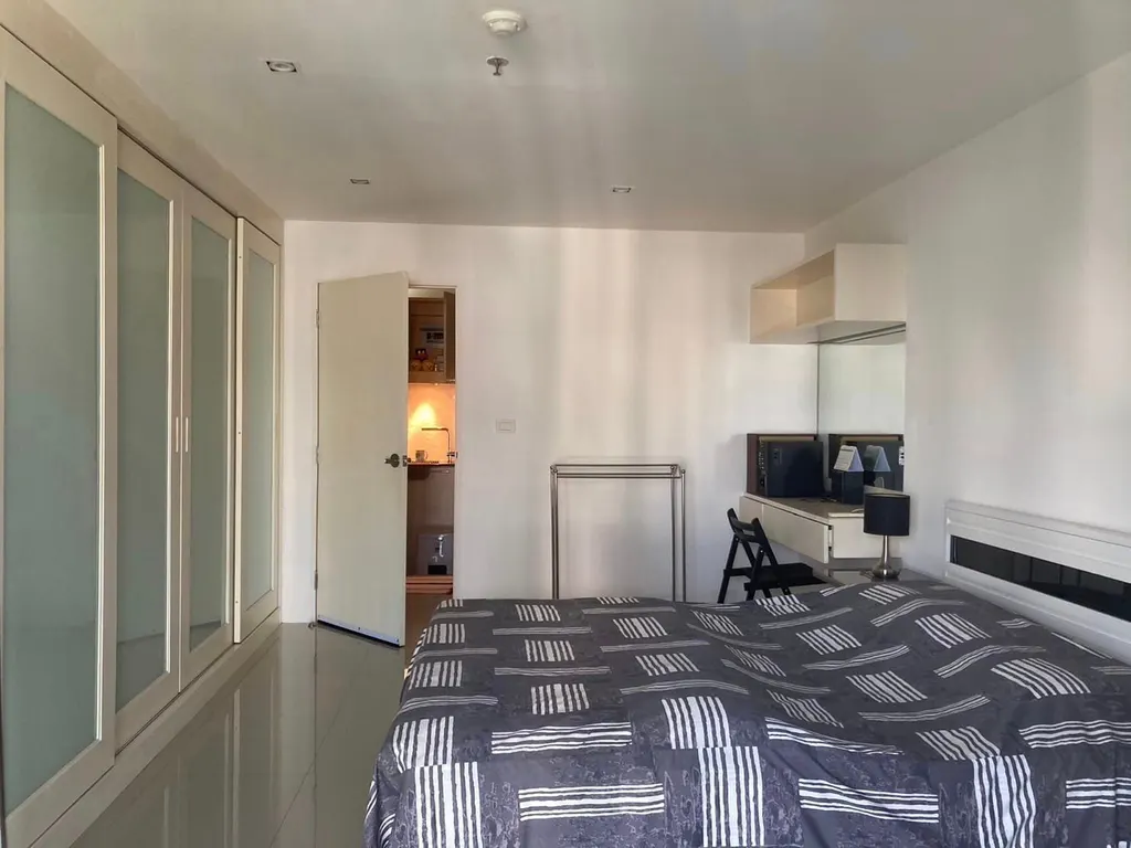 Photo 2 of listing DA-1518712: 1-bedroom condo (72.43 sq.m.) at Sukhumvit Suite