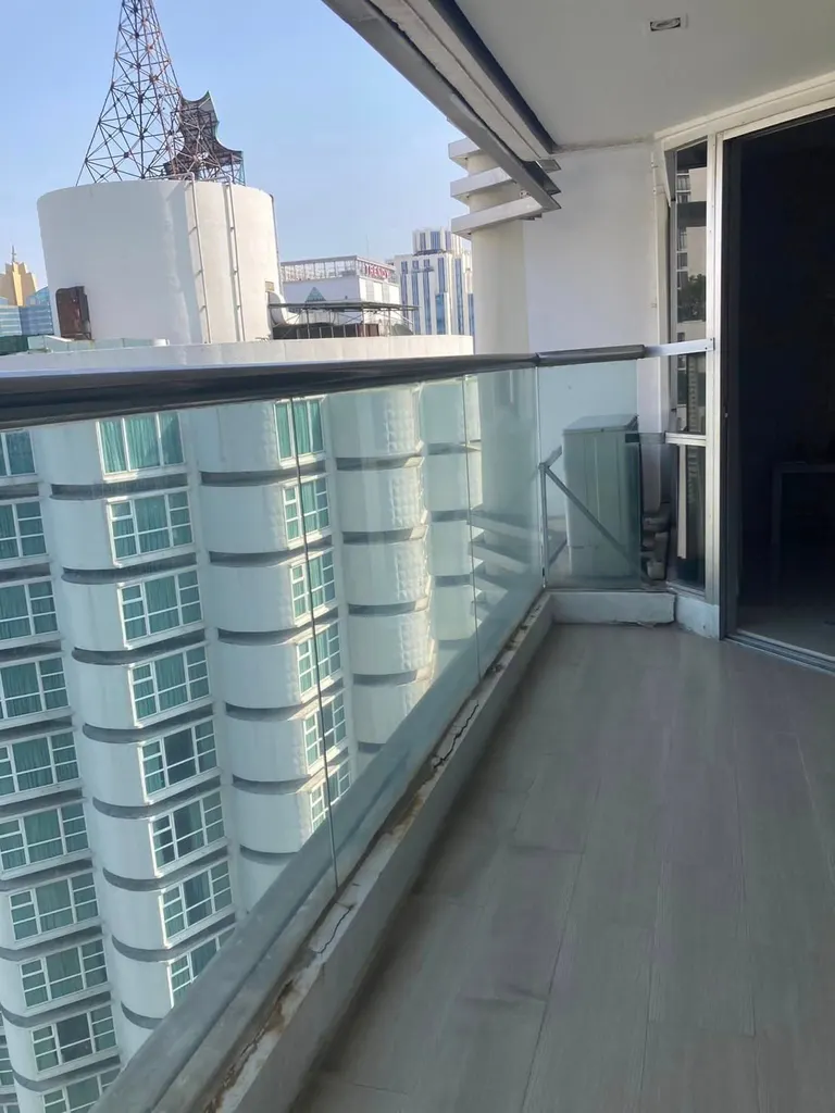 Photo 4 of listing DA-1518712: 1-bedroom condo (72.43 sq.m.) at Sukhumvit Suite