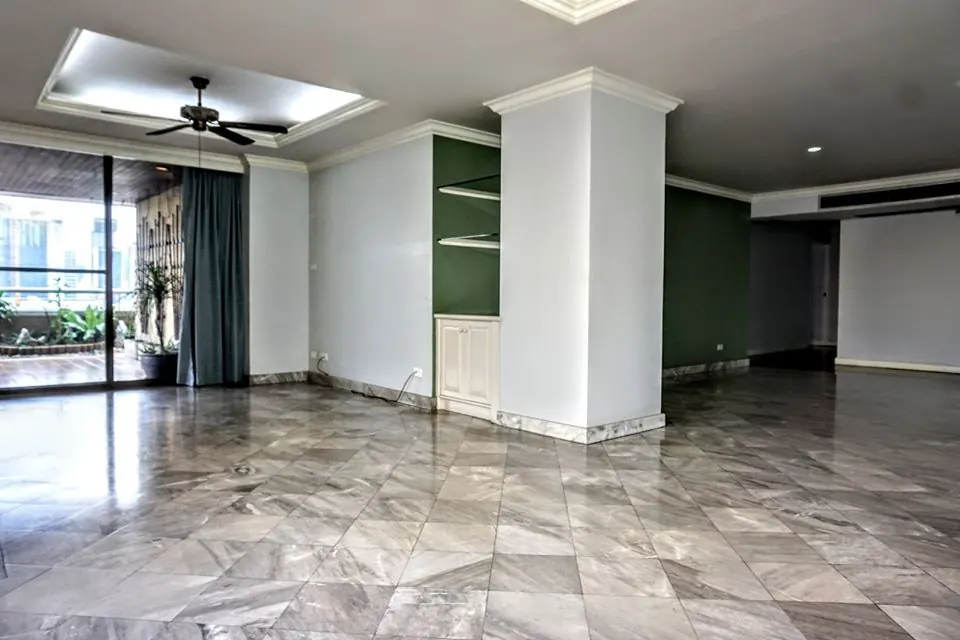 Photo 8 of listing DA-1519716: 3-bedroom condo (286 sq.m.) at Asoke Tower