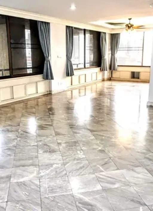 Photo 1 of listing DA-1519716: 3-bedroom condo (286 sq.m.) at Asoke Tower