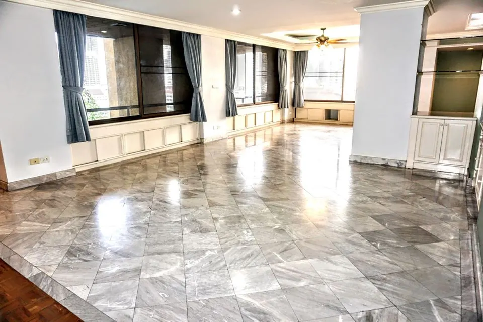 Photo 6 of listing DA-1530998: 3-bedroom condo (286 sq.m.) at Asoke Tower