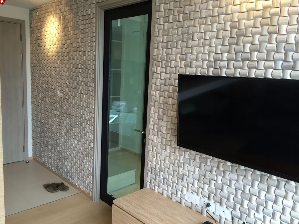 Photo 2 of listing DA-1676131: 1-bedroom condo (45 sq.m.) at HQ Thonglor
