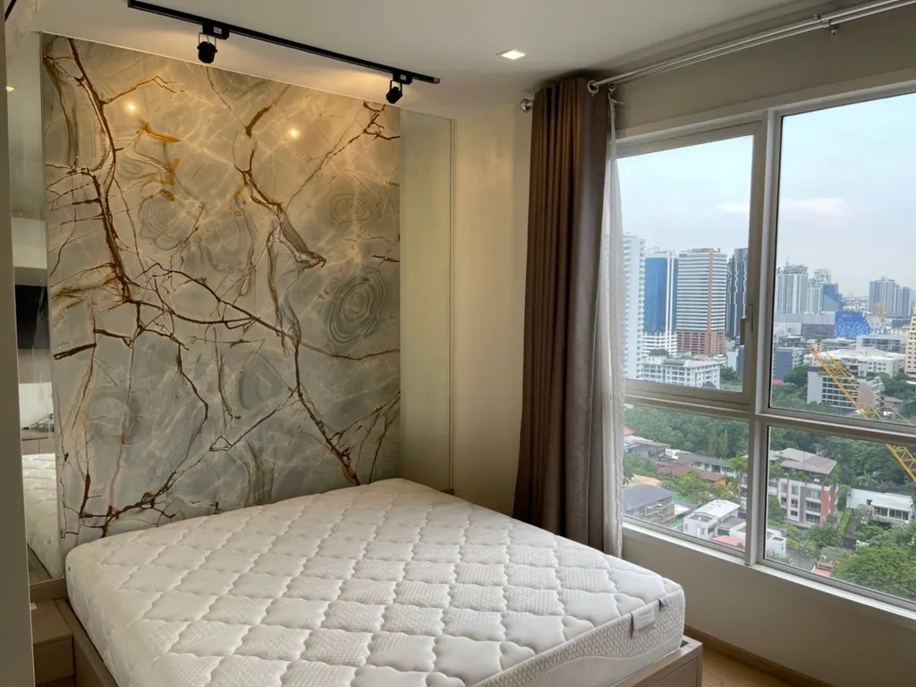 Photo 7 of listing DA-1676131: 1-bedroom condo (45 sq.m.) at HQ Thonglor