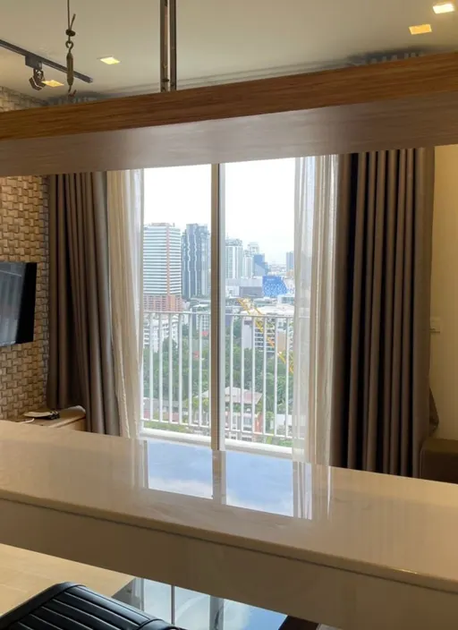 Photo 1 of listing DA-1676131: 1-bedroom condo (45 sq.m.) at HQ Thonglor