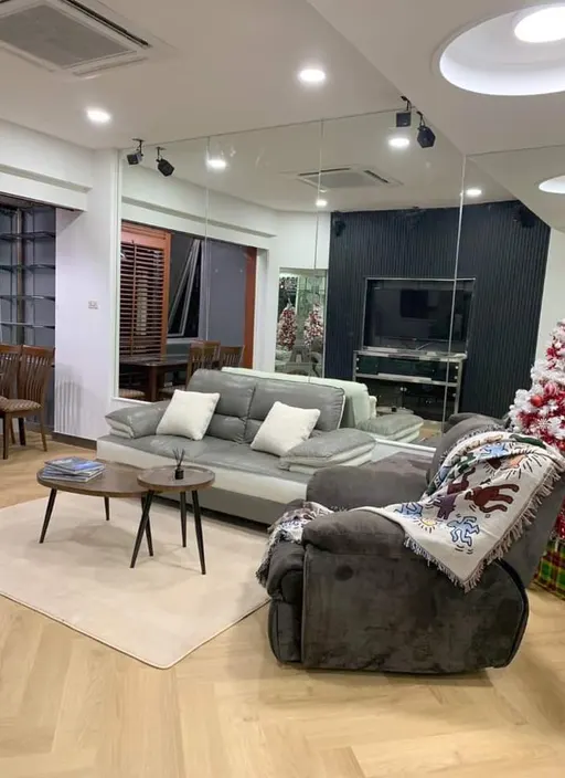 Photo 1 of listing DA-1837479: 2-bedroom condo (68.5 sq.m.) at Prasanmit Condominium