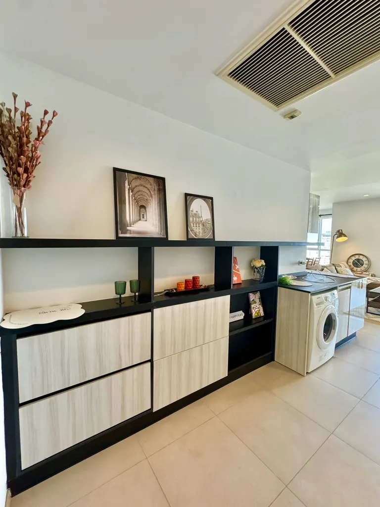 Photo 5 of listing DA-1869506: 2-bedroom condo (100 sq.m.) at HQ Thonglor