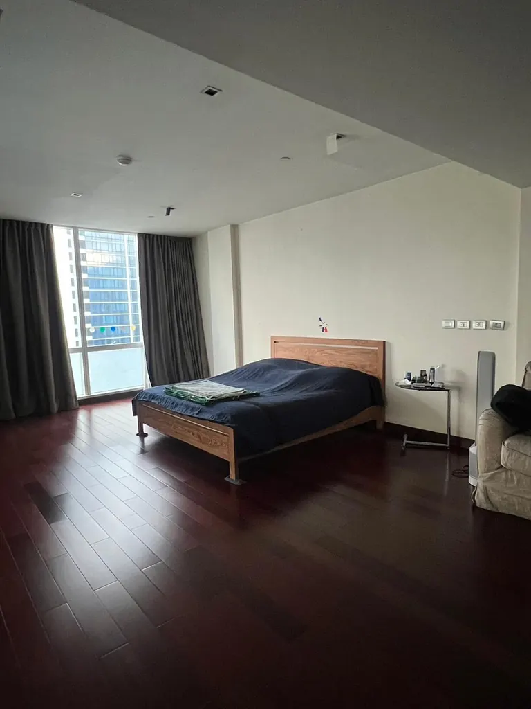 Photo 7 of listing DA-1880685: 3-bedroom condo (386 sq.m.) at Le Raffine Jambunuda Sukhumvit 31