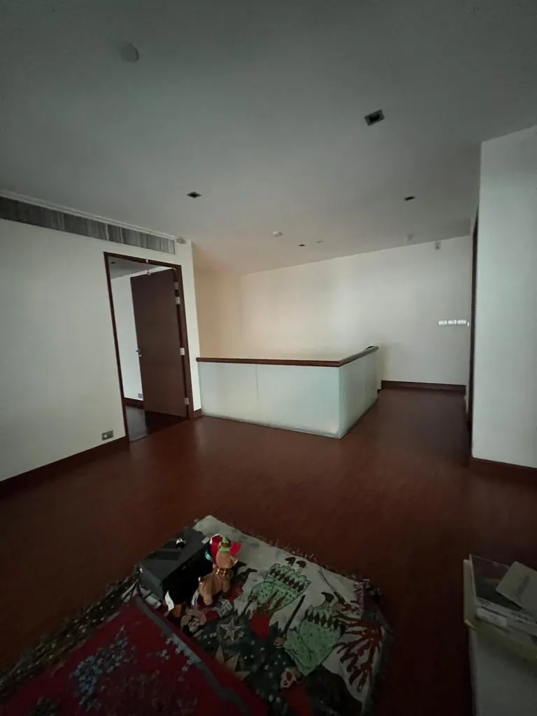 Photo 8 of listing DA-1880685: 3-bedroom condo (386 sq.m.) at Le Raffine Jambunuda Sukhumvit 31