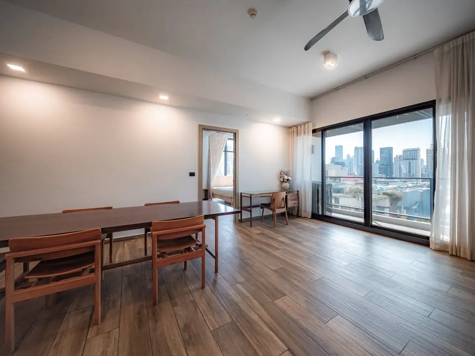 Photo 4 of listing DA-2063321: 4-bedroom condo (175 sq.m.) at The Lofts Asoke
