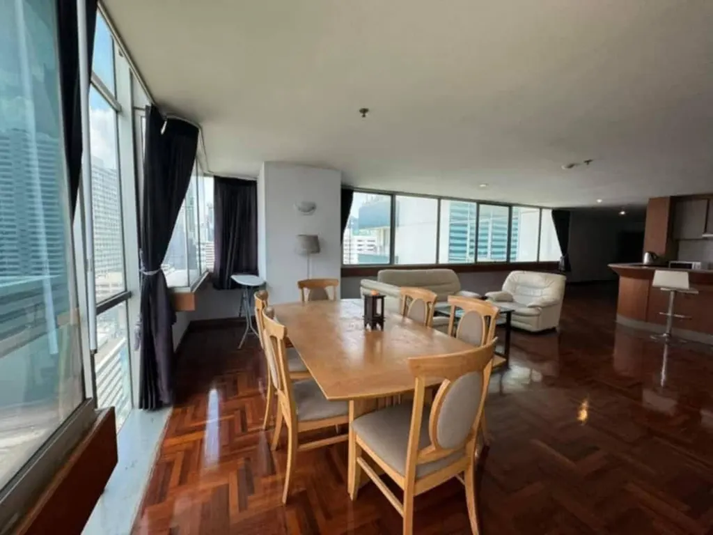 Photo 5 of listing DA-2089716: 2-bedroom condo (138 sq.m.) at Asoke Place