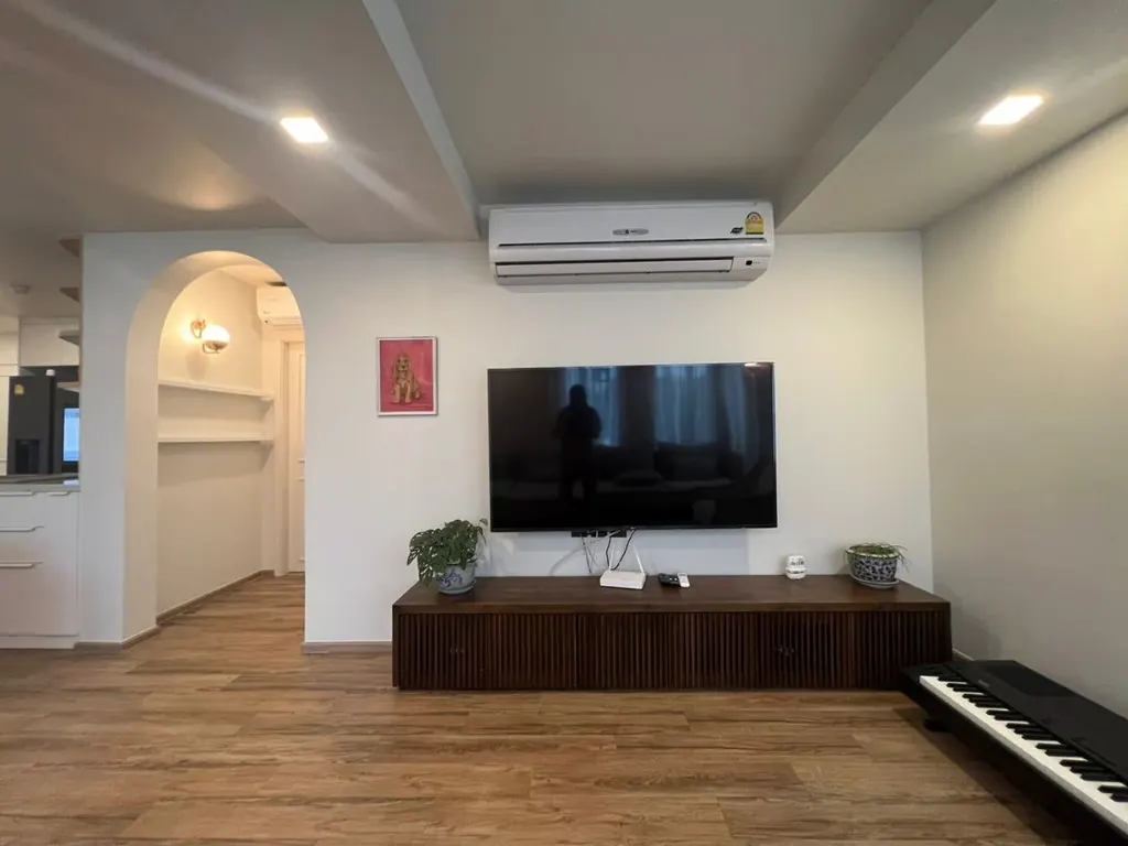Photo 3 of listing DA-2099327: 3-bedroom condo (135 sq.m.) at Maestro 01 Sathorn - Yenakat