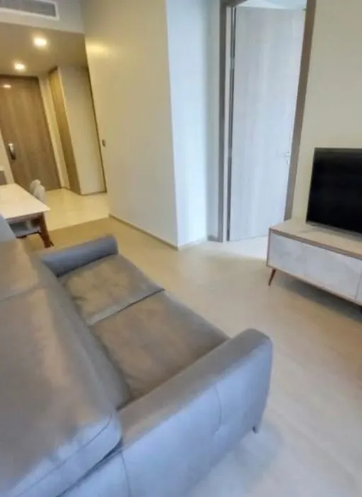 Photo 1 of listing DA-2139716: 1-bedroom condo (42 sq.m.) at Celes Asoke