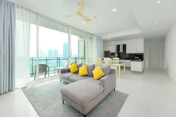 Photo 1 of listing DA-2152724: 2-bedroom condo (111 sq.m.) at Royce Private Residences