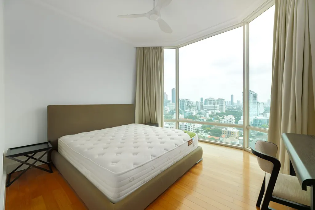 Photo 8 of listing DA-2152724: 2-bedroom condo (111 sq.m.) at Royce Private Residences