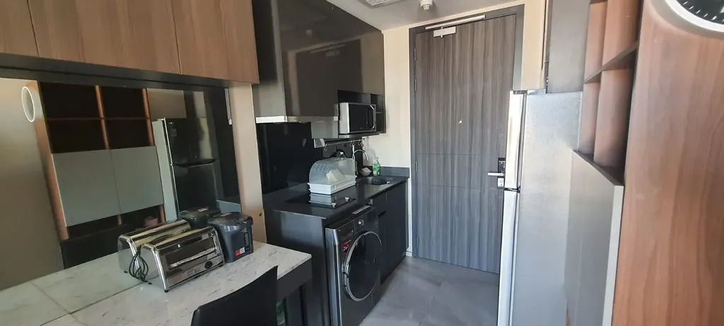 Photo 2 of listing DA-2180590: 1-bedroom condo (34 sq.m.) at Ashton Asoke
