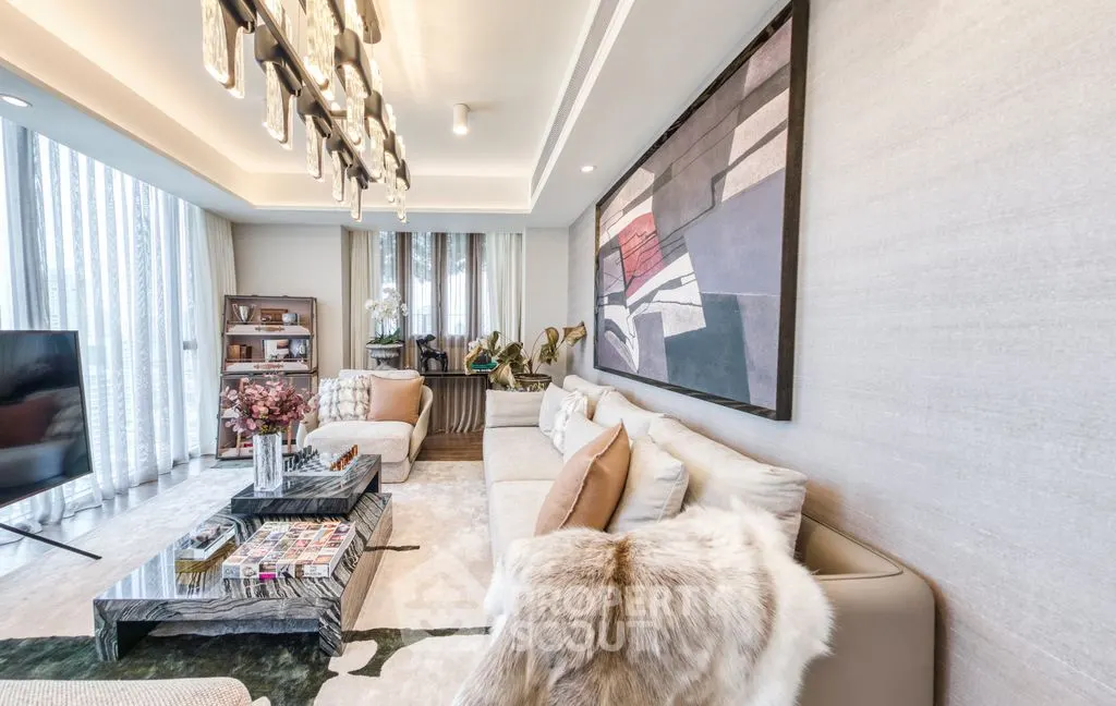 Photo 4 of listing DA-2198969: 2-bedroom condo (127.11 sq.m.) at Muniq Sukhumvit 23