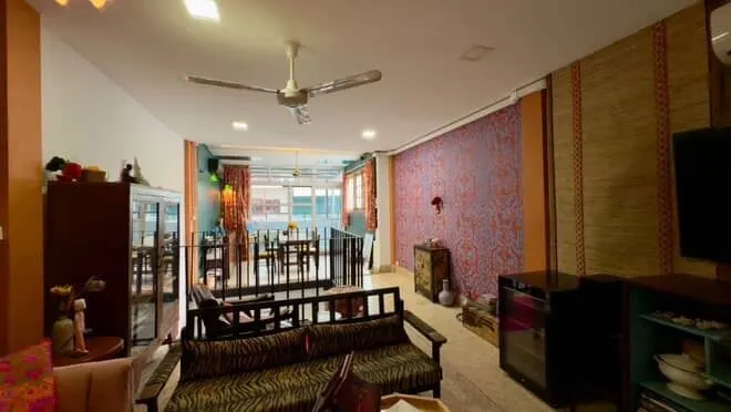 Photo 11 of listing DA-2219440: 3-bedroom townhouse (300 sq.m.) in Sathorn