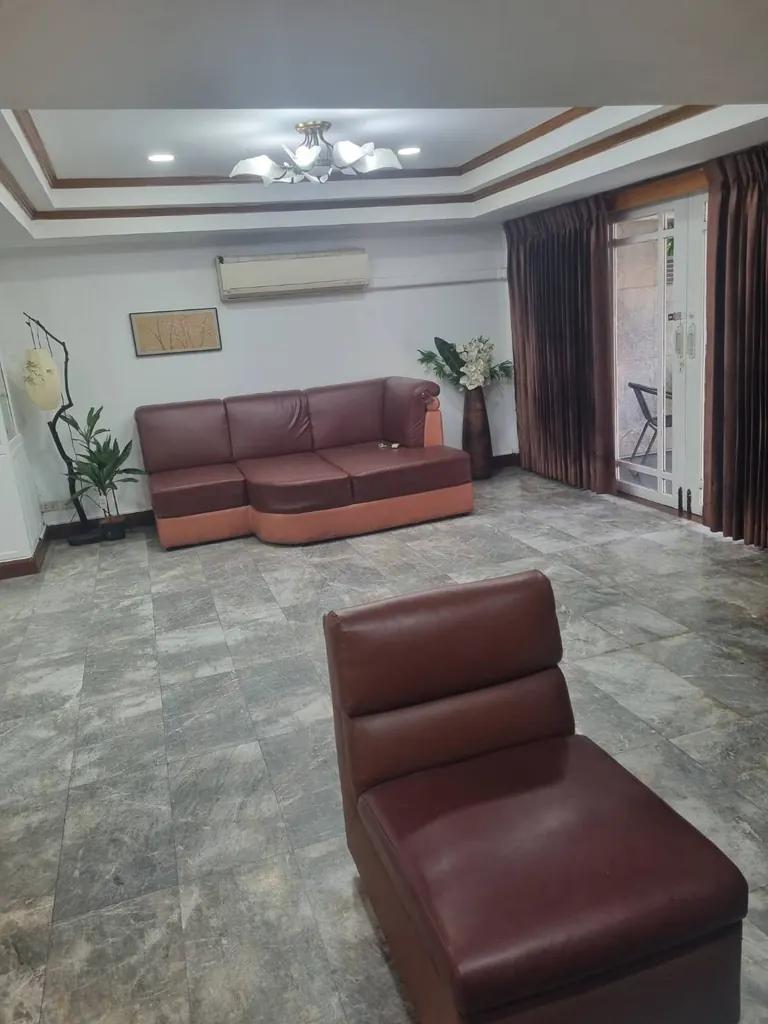 ภาพที่ 3 จากประกาศ DA-2245158 ทาวน์เฮาส์ 5 ห้องนอน 448 ตร.ม. ย่านเอกมัย