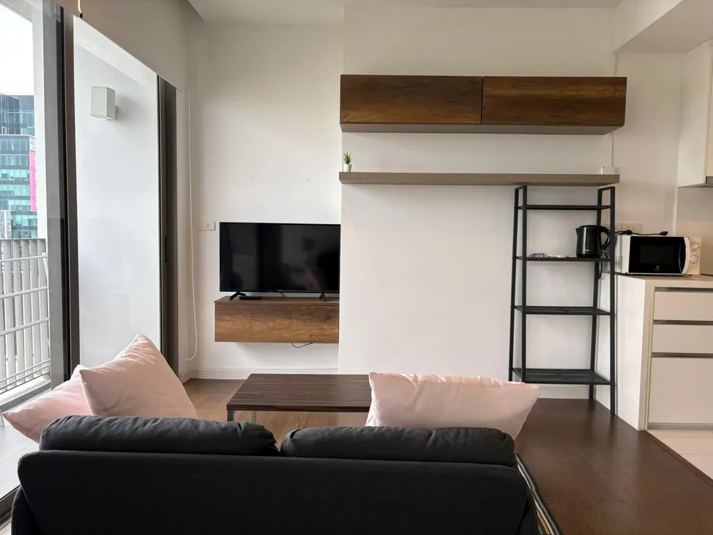 Photo 2 of listing DA-2269541: 1-bedroom condo (39 sq.m.) at Nara 9 by Eastern Star