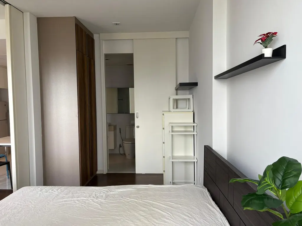 Photo 6 of listing DA-2269541: 1-bedroom condo (39 sq.m.) at Nara 9 by Eastern Star