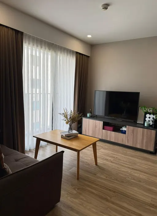 Photo 1 of listing DA-2307367: 2-bedroom condo (63 sq.m.) at Blossom Condo @ Sathorn-Charoenrat
