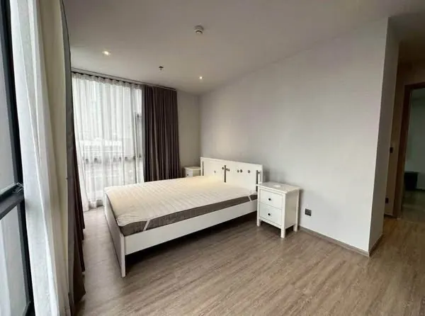 Bedroom (view 2) of the 2-bedroom condo (80.03 sq.m.) at Rhythm Ekkamai