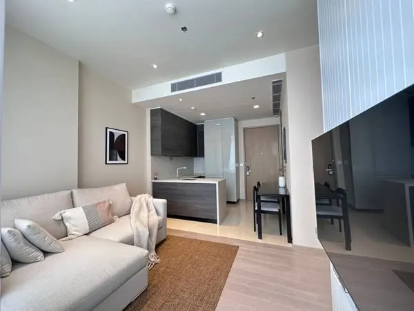 Wohnzimmer (Ansicht 3) der 1-Zimmer-Wohnung (47 m²) im The Esse Asoke
