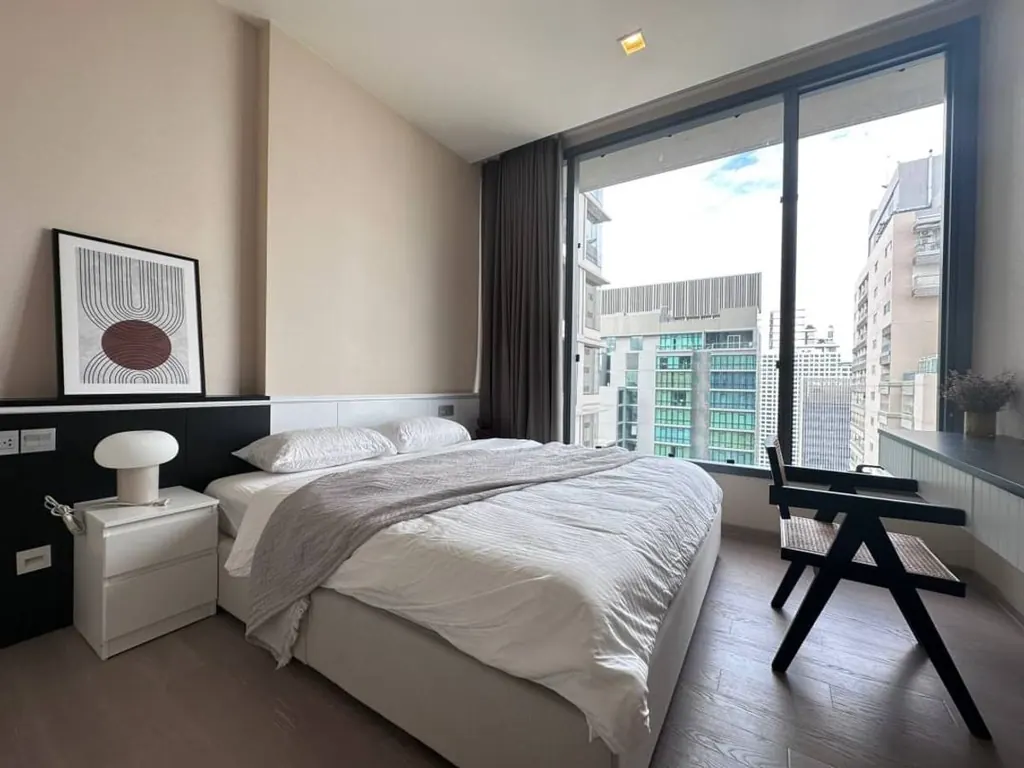 Schlafzimmer der 1-Zimmer-Wohnung (47 m²) im The Esse Asoke