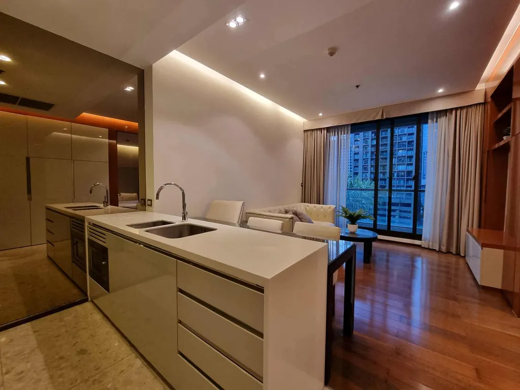 Living room (view 3) of the 1-bedroom condo (52.03 sq.m.) at The Address Sukhumvit 28
