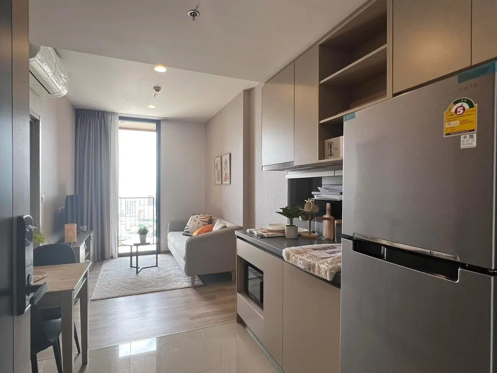 Photo 1 of listing DA-2422437: 1-bedroom condo (35 sq.m.) at Oka Haus Sukhumvit 36
