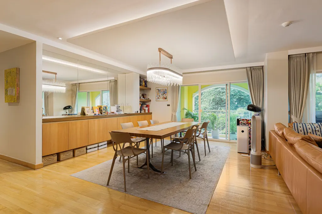 Foto 3 von Angebot DA-2433576: 4-Zimmer-Eigentumswohnung (303 m²) im Silver Heritage Condominium