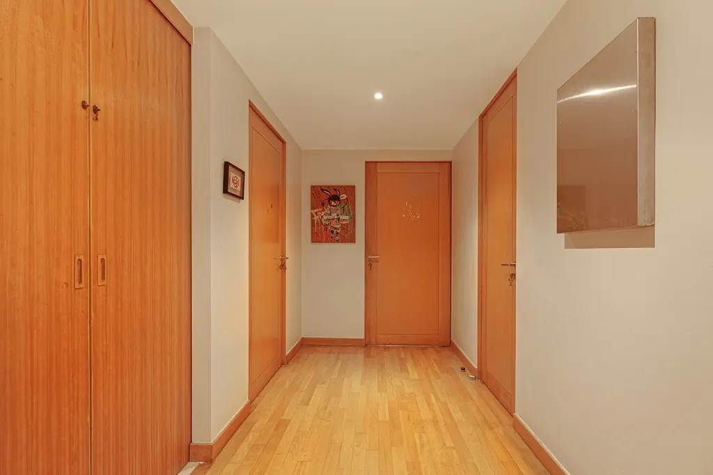 Foto 6 von Angebot DA-2433576: 4-Zimmer-Eigentumswohnung (303 m²) im Silver Heritage Condominium