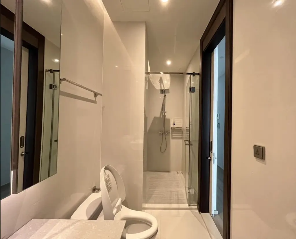 Photo 10 of listing DA-2439563: 2-bedroom condo (113 sq.m.) at Q1 Sukhumvit