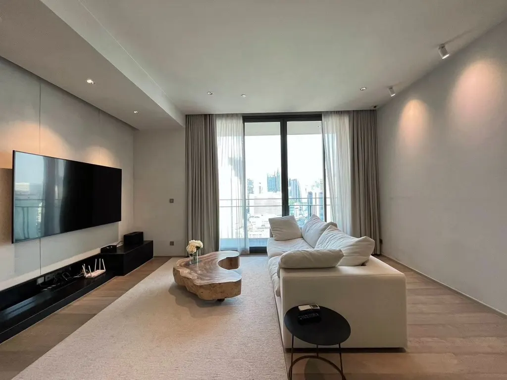 Photo 2 of listing DA-2439563: 2-bedroom condo (113 sq.m.) at Q1 Sukhumvit