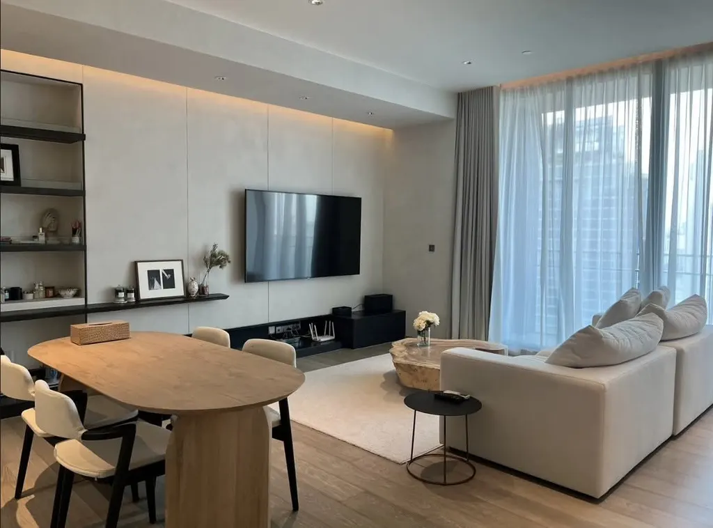 Photo 3 of listing DA-2439563: 2-bedroom condo (113 sq.m.) at Q1 Sukhumvit