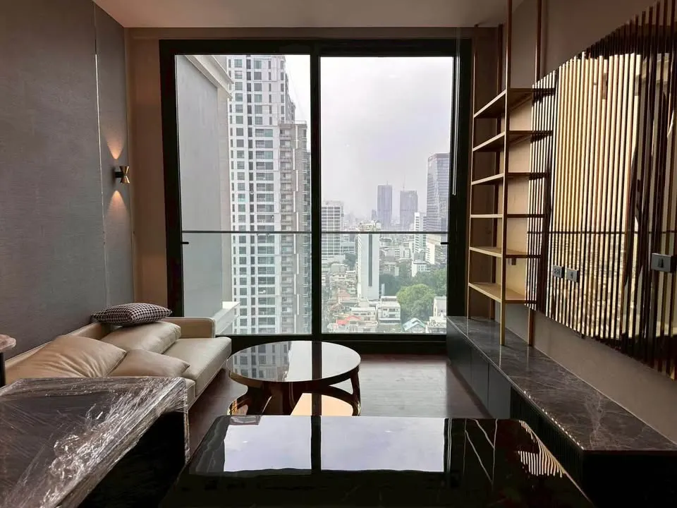 Photo 4 of listing DA-2446882: 1-bedroom condo (46 sq.m.) at Anil Sathorn 12