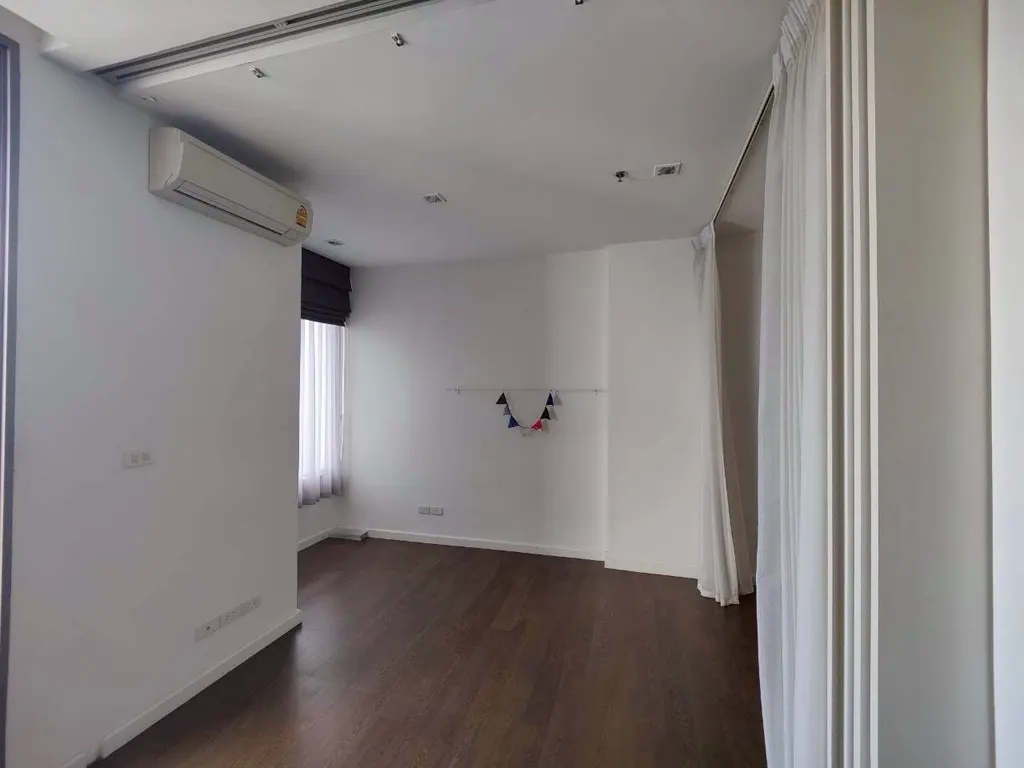 Photo 3 of listing DA-2455698: 1-bedroom condo (38.44 sq.m.) at Nara 9 by Eastern Star