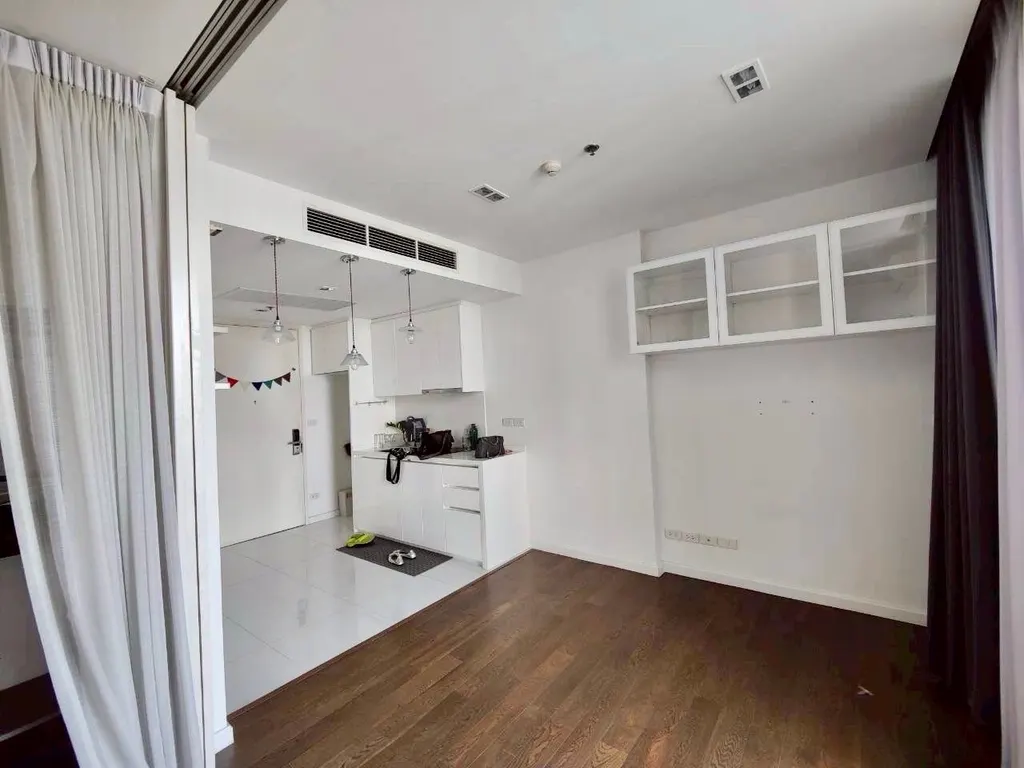 Photo 6 of listing DA-2455698: 1-bedroom condo (38.44 sq.m.) at Nara 9 by Eastern Star