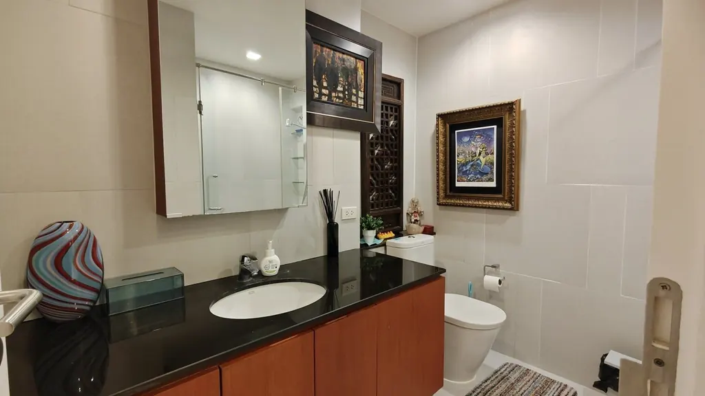 Photo 4 of listing DA-2490732: 2-bedroom condo (138.52 sq.m.) at Amanta Lumpini