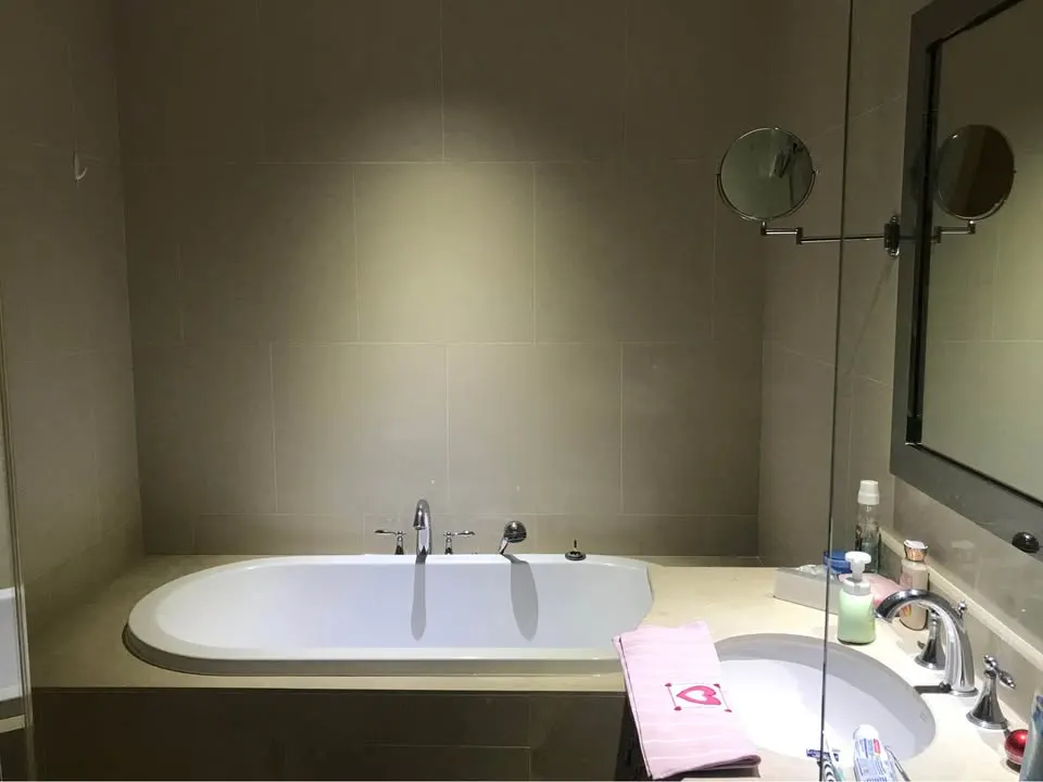 Photo 7 of listing DA-2497013: 2-bedroom condo (99 sq.m.) at The Empire Place